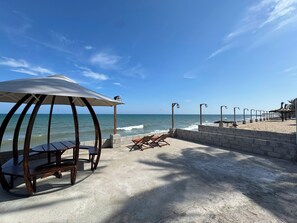 Private beach, white sand - SUNSHINE BEACH RESORT (Phan Thiet)