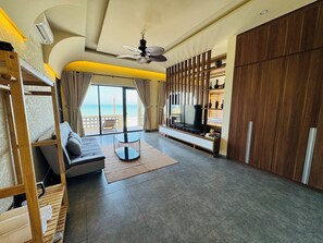 Luxury Suite, Balcony, Beach View | Interior - SUNSHINE BEACH RESORT (Phan Thiet)