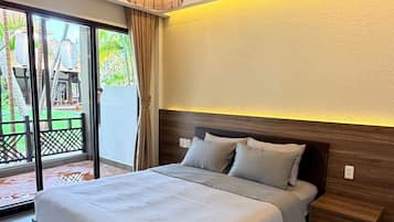 Superior Double Room, Balcony, Garden View