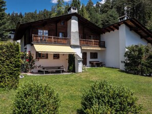 Unclassified image, 5 of 27, button - Haus 1, (Laax Murschetg), 212 by Interhome (Laax)