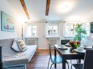 Dining - ZH Maisonette 4 - HITrental Schmidgasse Apartment by Interhome (Zurich)
