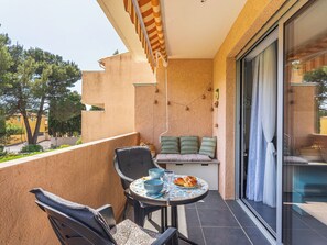 Terrace - Les Mouettes by Interhome (Cavalaire)