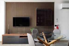 Apartment, 1 Schlafzimmer, Küche, Stadtblick | Speisen