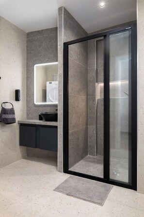 Apartment, 1 Schlafzimmer, Küche, Stadtblick | Badezimmer