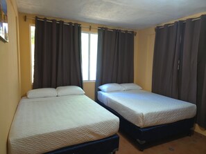 WiFi, bed sheets