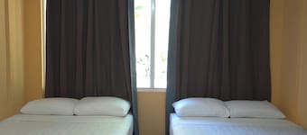 Beach hotel and restaurant, with swimming pool, restaurant and bar.
