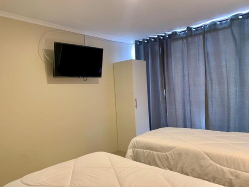 Peninsula Hostel