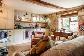 Interior - Swift Cottage - Stunning Retreat in Malmesbury (Malmesbury)
