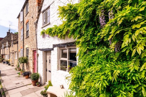 Swift Cottage - Stunning Retreat in Malmesbury