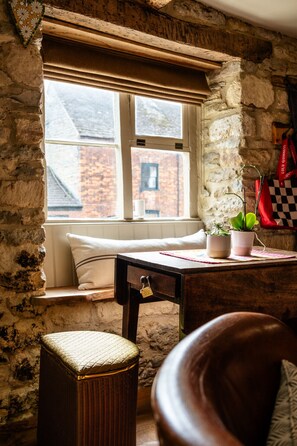 Interior - Swift Cottage - Stunning Retreat in Malmesbury (Malmesbury)