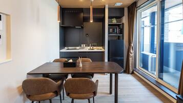 Apartment | Dining