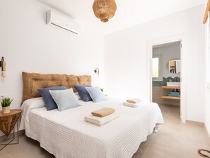 Unclassified image, 3 of 24, button - Menorca ROCAS by Interhome (Cala'N Bosch)