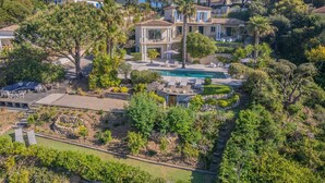 Unclassified image, 3 of 23, button - Exceptional villa with sea view – Sainte-Maxime (SAINTE MAXIME)