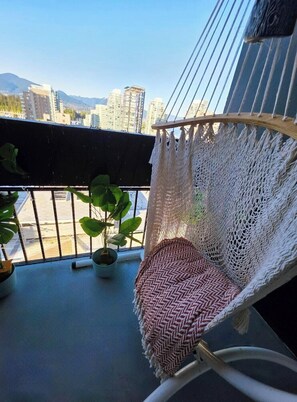 Property grounds - Luxury West End Vancouver Stay | Walk to Stadium | Sleeps 2 - 4 | FIFA 2026 (Vancouver)