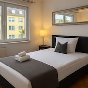 BoardingHouse - Studios & Apartments