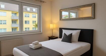 BoardingHouse - Studios & Apartments