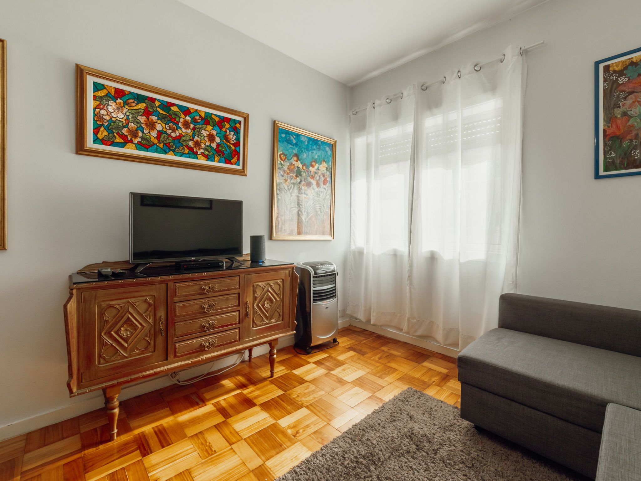 TV