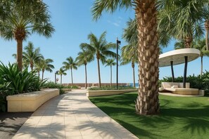Property grounds - J Tower North Ocean 1BR (Surfers Paradise)