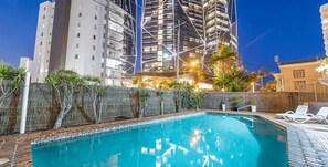 Pool - Ocean front 1 BR with Balcony (Surfers Paradise)