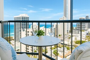 Property grounds - Ocean View Studio in Surfers & Free Wi-Fi (Surfers Paradise)
