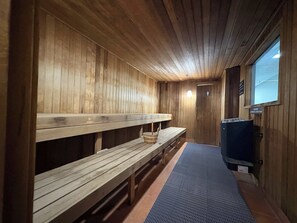 Sauna - Ocean View 2BR apartment with Spa (Surfers Paradise)