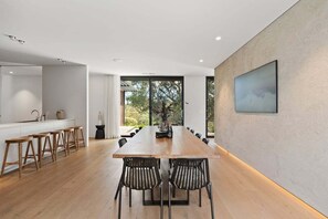 Dining - Injala House - Designer Masterpiece, Exeter (Wingecarribee)