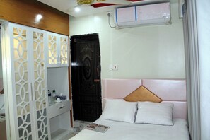 Room - Hotel Sea Shore (Cox's Bazar)