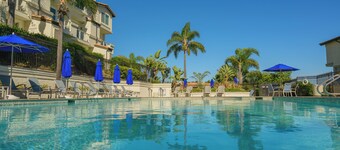 Sunny 2-bedroom condo in beautiful Laguna Niguel near best beaches in OC!