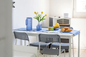 Dining - Italian Experience- Azzurro Apartment (Porto Recanati)