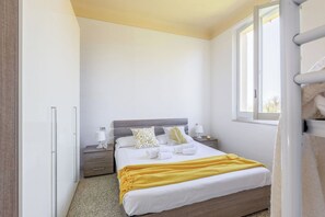 Room - Italian Experience- Nocciola Apartment (Porto Recanati)
