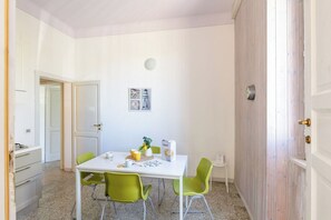 Dining - Italian Experience- Melanzana Apartment (Porto Recanati)