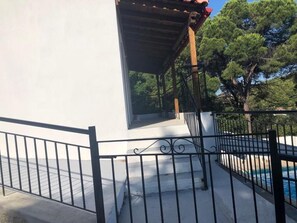 Property grounds - Villa Elpiniki (Skiathos)