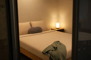Iron/ironing board, WiFi, bed sheets - Cozy Condo near Southern Cross / Pool & GYM (Melbourne)
