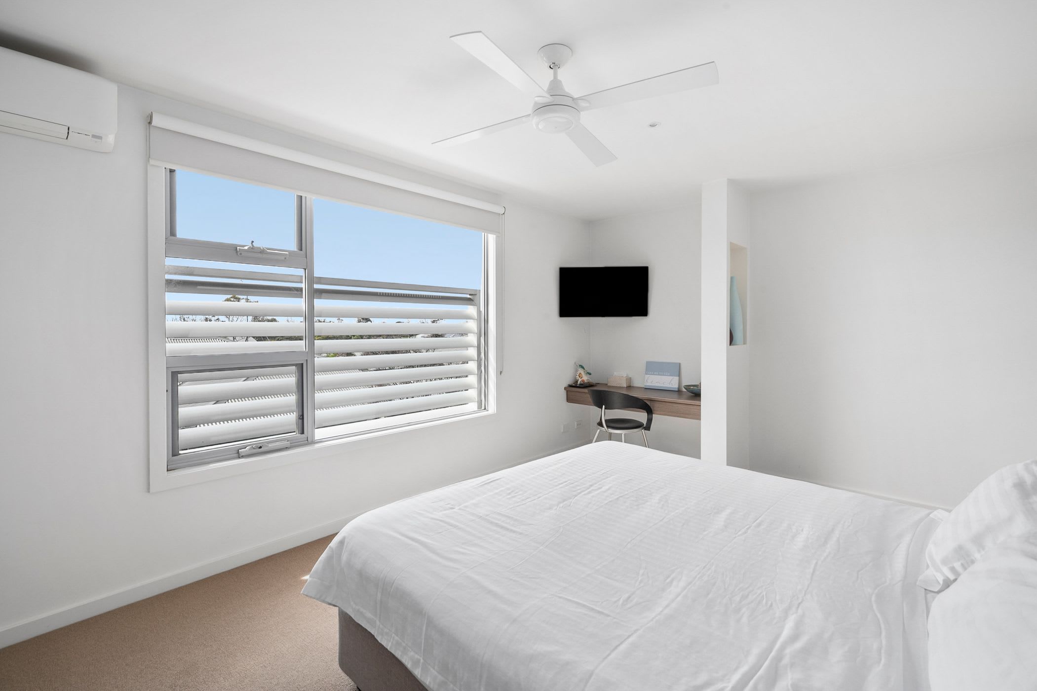 3 bedrooms, desk, iron/ironing board, WiFi