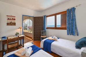 Iron/ironing board, WiFi, bed sheets - Casa Timeris 6 pax - Calpe, Costa Blanca (Calpe)