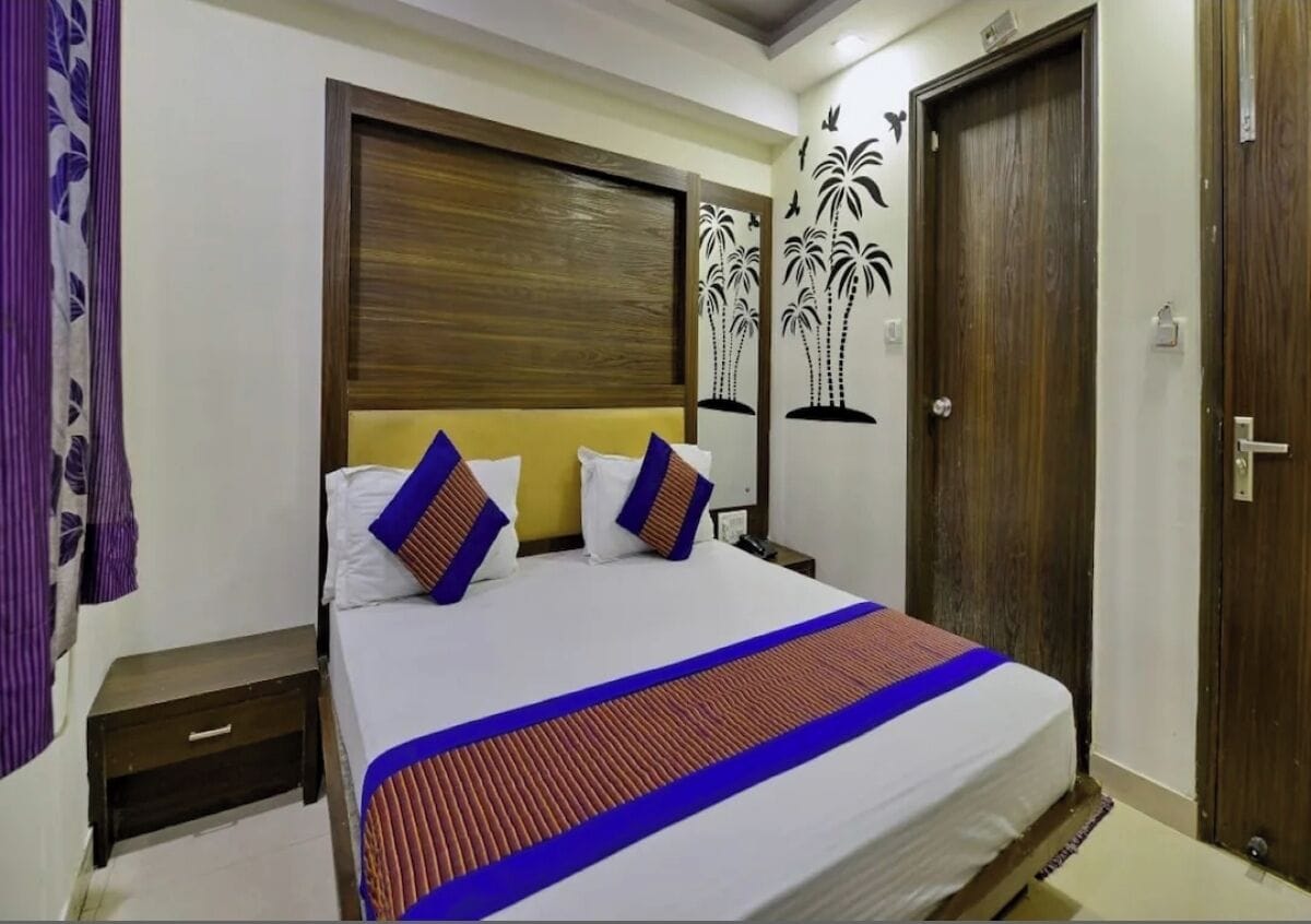 Standard Double Room | Free WiFi, bed sheets
