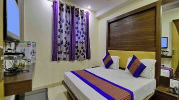 Standard Double Room | Free WiFi, bed sheets