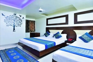 Room - East Inn Hotel at Nirman Vihar Metro St. (New Delhi)