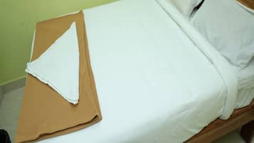 Deluxe Room | Egyptian cotton sheets, premium bedding, desk, free WiFi