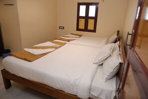 Deluxe Room - RKS Residency (Tiruvannamalai)