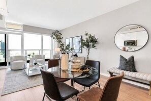 Interior - Infivilla Skyline Signature Hotel (Toronto)