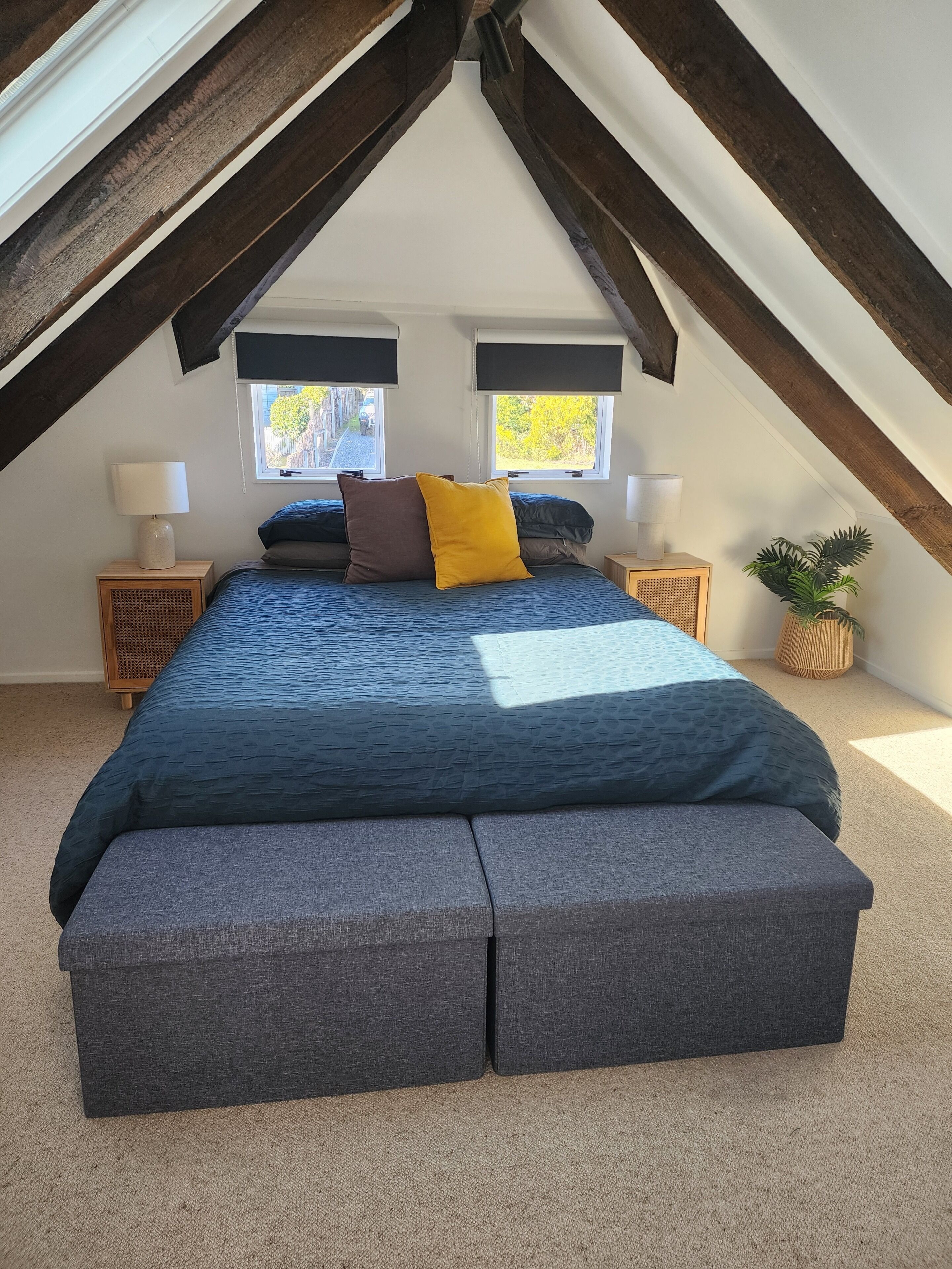 4 bedrooms, WiFi, bed sheets, wheelchair access