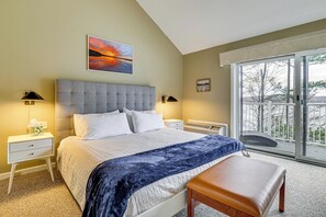 Interior - Lake & Boat Slip Access! Family Condo in Greentown (Greentown)