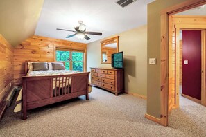Interior - Massive Log Chalet With Hot Tub (Lakeville)