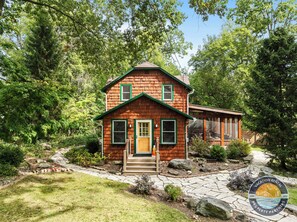 House (4 Bedrooms) | Interior - Lake Geneva Escape 4BR Arcade Fire Pit and Deck (Lake Geneva)