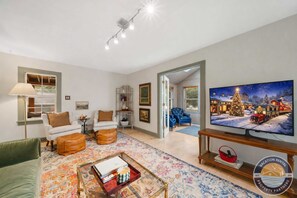 House (4 Bedrooms) | Interior - Lake Geneva Escape 4BR Arcade Fire Pit and Deck (Lake Geneva)