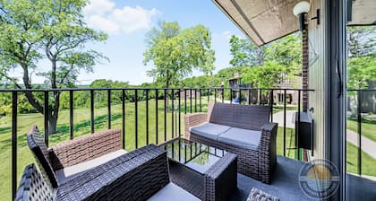 Modern Lake Geneva Condo With Pool and Patio