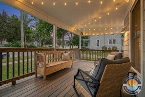 House (3 Bedrooms) | Front of property - Lakeside Family Home Walk to Beach (Williams Bay)
