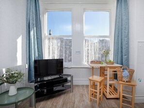Interior - Sunny Side - UK51426 (Paignton)