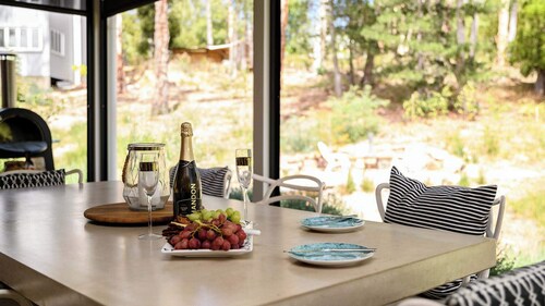 Limni Daylesford - A modern lakeside escape